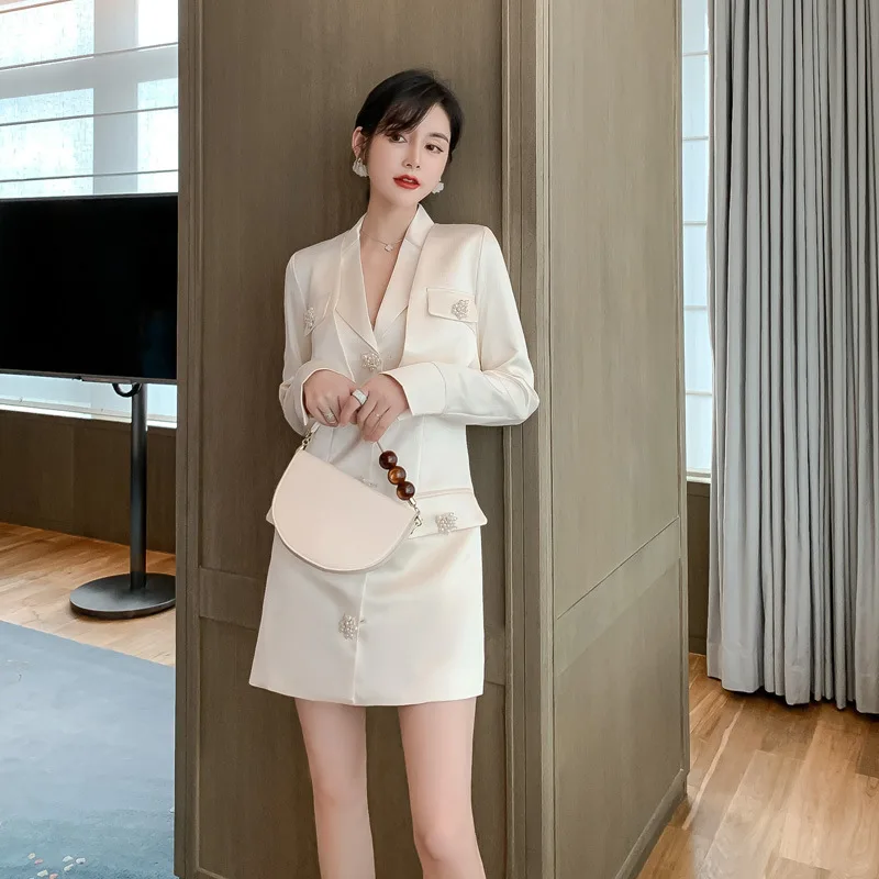 White Sleeveless Dress and Blazer Coat Two Piece Set Elegant Office Lady Workwear Long Sleeve Dress Vestidos Autumn Women Suit
White Sleeveless Dress and Blazer Coat Two Piece Set Elegant Office Lady Workwear Long Sleeve Dress Vestidos Autumn Women Suit