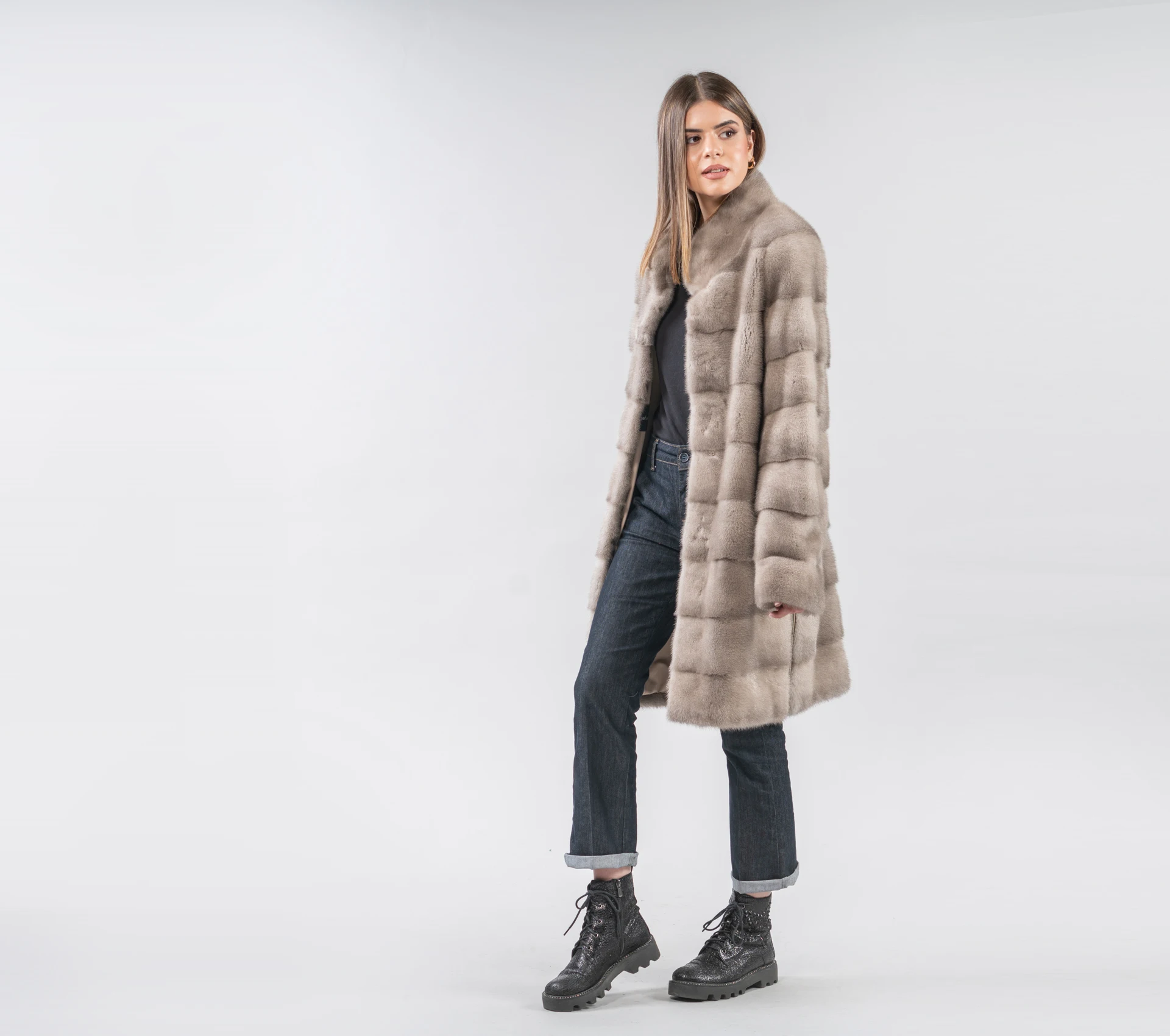 Oversize Mink Fur Coat for Women Natural Fur Coats, Female Warm Thick Long Genuine Leather Jackets, Ladies Detachable Coats, 202
Oversize Mink Fur Coat for Women Natural Fur Coats, Female Warm Thick Long Genuine Leather Jackets, Ladies Detachable Coats, 202
