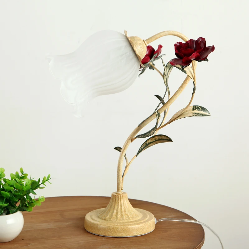 Korean Glass Ceramic Flower Table Lamp LED Restaurant Bar Counter Living Room Bedroom Bedside Art Deco Desk Lamp Light Fixtures
Korean Glass Ceramic Flower Table Lamp LED Restaurant Bar Counter Living Room Bedroom Bedside Art Deco Desk Lamp Light Fixtures