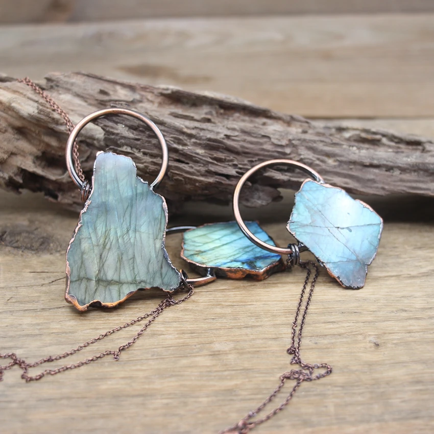 Natural Labradorite Slabs Antique Copper Pendants Chains,Rough Africa Turquoises Apatite Bronze Necklace For Men Jewelry,QC3024
Natural Labradorite Slabs Antique Copper Pendants Chains,Rough Africa Turquoises Apatite Bronze Necklace For Men Jewelry,QC3024