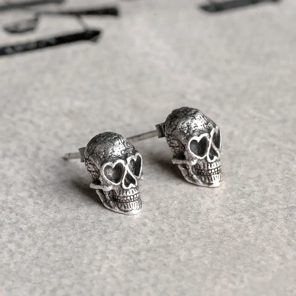 1 Pair Solid 925 Sterling Silver Heart Eyes Skull Stud Earrings Hip Hop Vintage Skeleton Fashion Jewelry Cool Rock
1 Pair Solid 925 Sterling Silver Heart Eyes Skull Stud Earrings Hip Hop Vintage Skeleton Fashion Jewelry Cool Rock