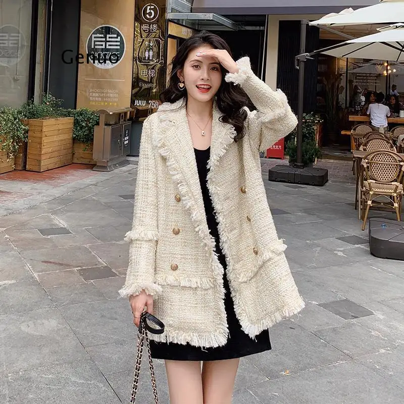 2021 spring new Korean style loose small suit female net red tweed small fragrance design sense niche jacket trend
2021 spring new Korean style loose small suit female net red tweed small fragrance design sense niche jacket trend