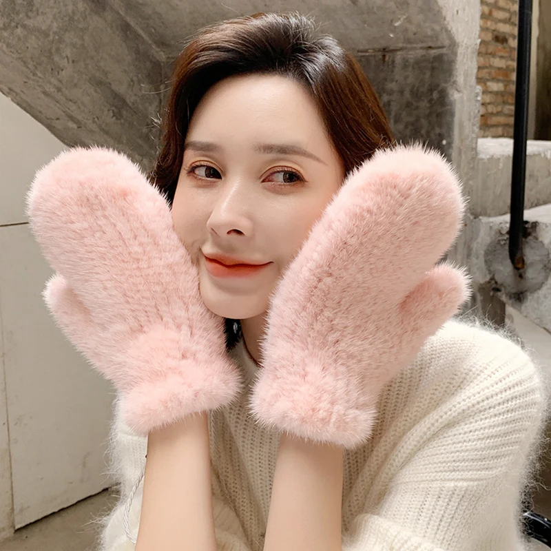 ZDFURS * 2021 new neck rope lovely mink fur knitted mittens to thicken the lovely lady winter warm real fur gloves
ZDFURS * 2021 new neck rope lovely mink fur knitted mittens to thicken the lovely lady winter warm real fur gloves