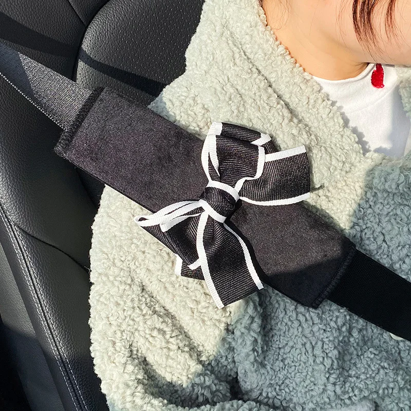Car Seat Belt Shoulder Guard Simple Creative Female Seat Belt Protective Cover General Car Interior Supplies For Girls
Car Seat Belt Shoulder Guard Simple Creative Female Seat Belt Protective Cover General Car Interior Supplies For Girls