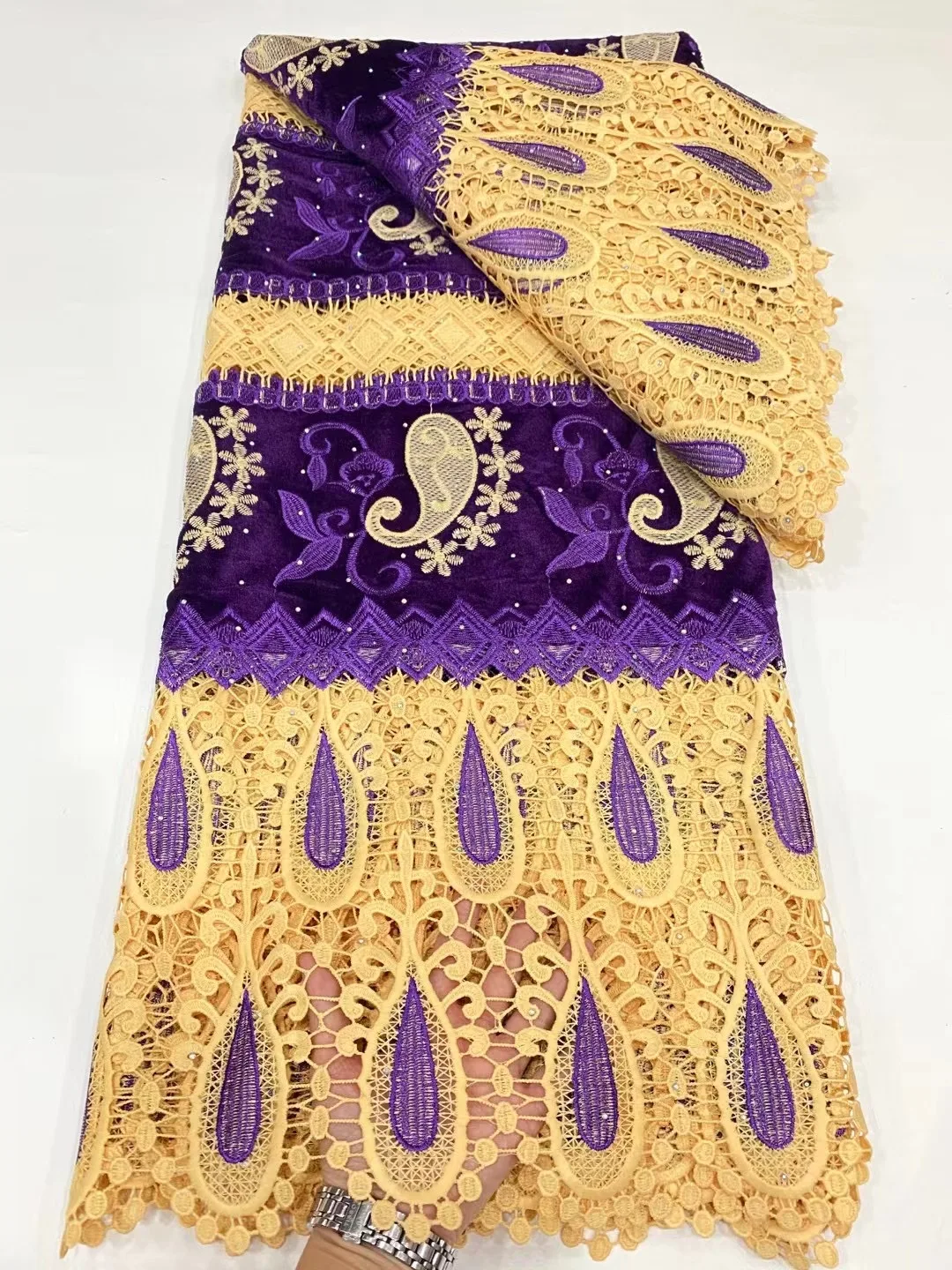 Yellow Purple Milk Silk Lace Fabric Nigerian Velvet Lace Fabric French African Cord Lace Fabric for Party Dress Sewing KDP21255
Yellow Purple Milk Silk Lace Fabric Nigerian Velvet Lace Fabric French African Cord Lace Fabric for Party Dress Sewing KDP21255
