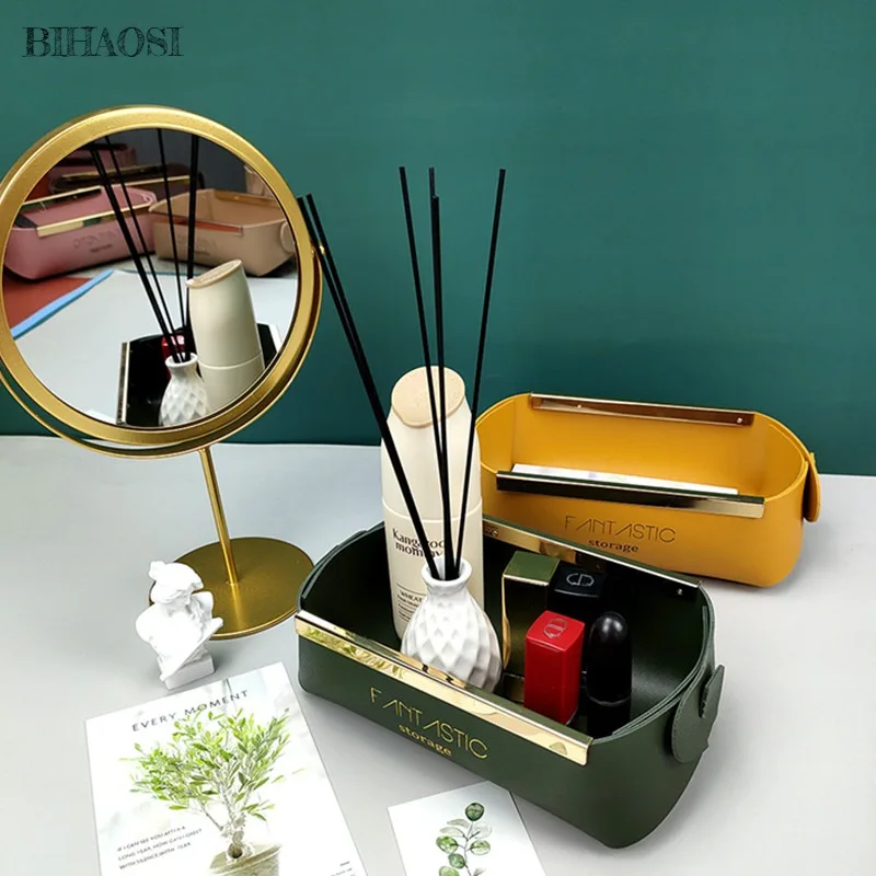PU leather metal decorative storage box household folding cosmetic lipstick storage basket with handle sundry key storage tray
PU leather metal decorative storage box household folding cosmetic lipstick storage basket with handle sundry key storage tray