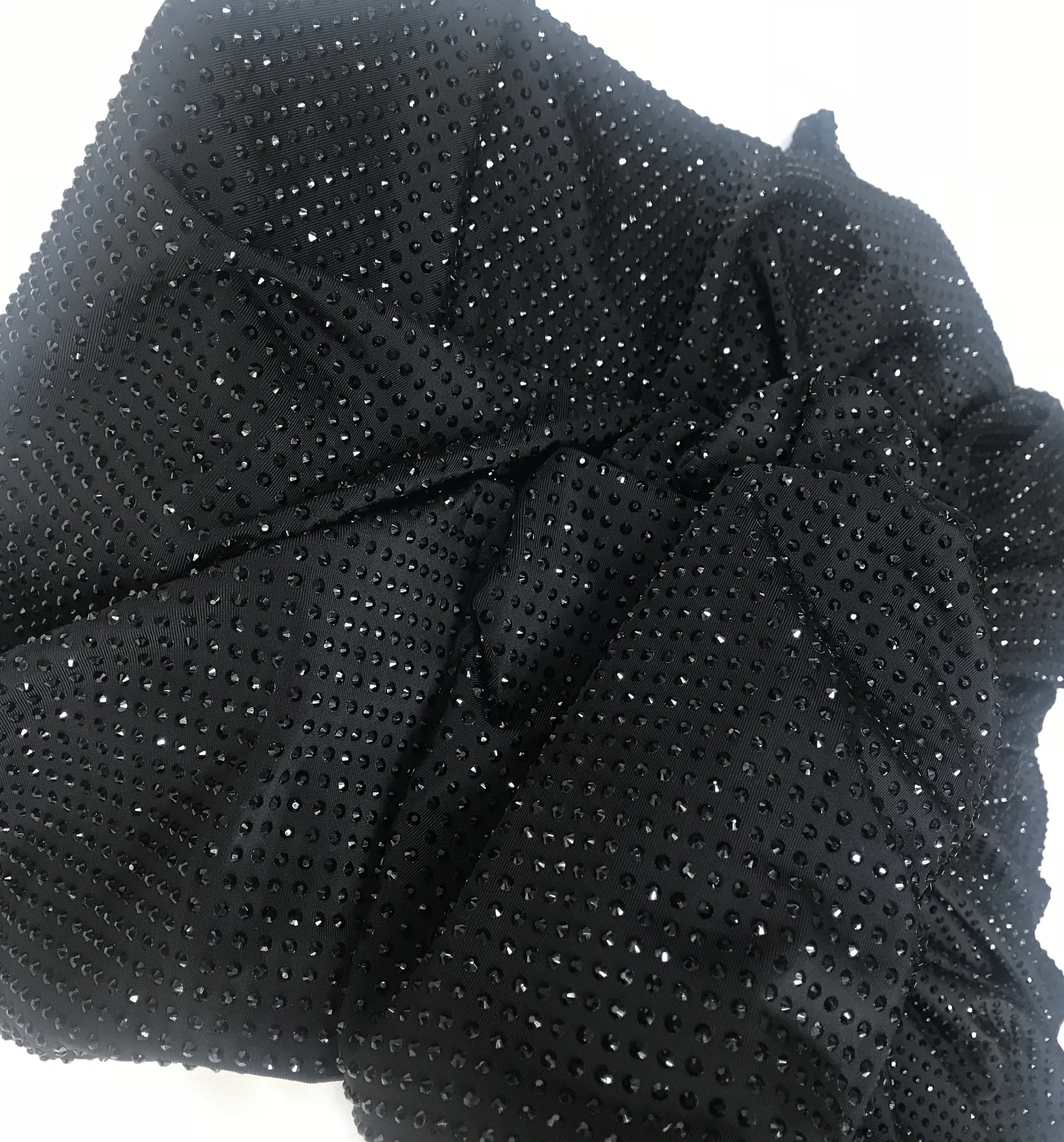 fashion african net lace french fabric embroidery with full stone SYJ-288888 nigerian tulle laces fabr
fashion african net lace french fabric embroidery with full stone SYJ-288888 nigerian tulle laces fabr