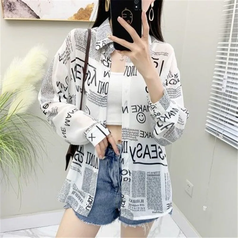 Spring Summer Women Blouses Office OL Style Shirts Retro Letter Long Sleeve Polo-Neck Newspaper Ropa De Mujer Tops Blusas MM0617
Spring Summer Women Blouses Office OL Style Shirts Retro Letter Long Sleeve Polo-Neck Newspaper Ropa De Mujer Tops Blusas MM0617
