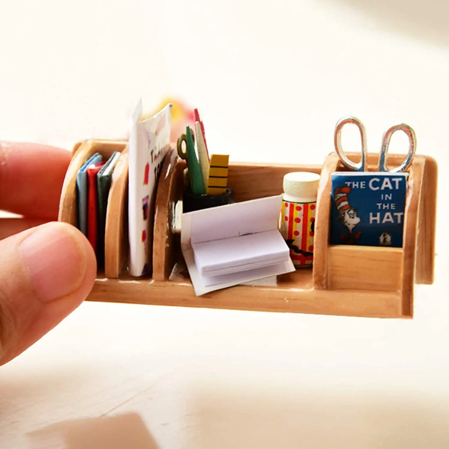 1:12 Scale Dollhouse Miniature Bookshelf Pen Book Holder Set Dollhouse Wooden Furniture Mini Lifelike Book Holder Set Miniature
1:12 Scale Dollhouse Miniature Bookshelf Pen Book Holder Set Dollhouse Wooden Furniture Mini Lifelike Book Holder Set Miniature