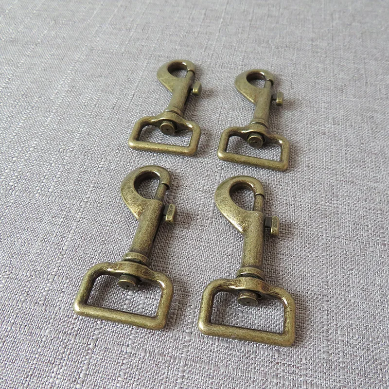 50pcs wholesale 25mm metal buckle lead clasp for pet dog leash rope belt straps clip buckle accessory strong hardware snap hook
50pcs wholesale 25mm metal buckle lead clasp for pet dog leash rope belt straps clip buckle accessory strong hardware snap hook