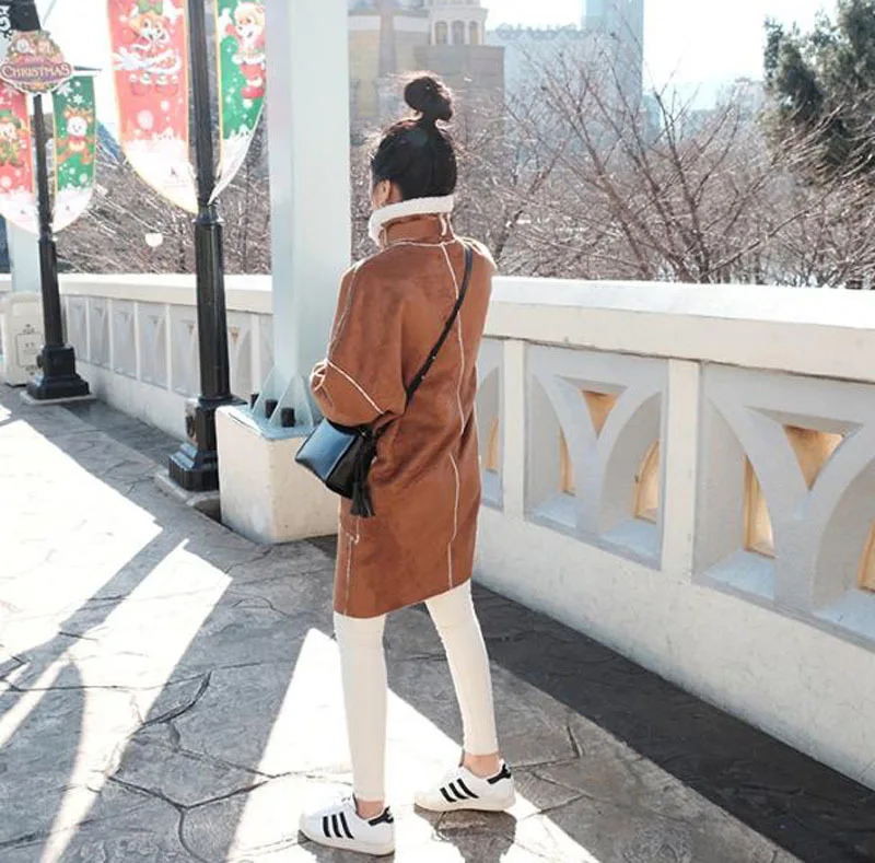 New Winter Women Jacket Horn Buttons Suede Lamb Fur Coats Female Warm Thick Long Slim Stand Collar Outwear LX320
New Winter Women Jacket Horn Buttons Suede Lamb Fur Coats Female Warm Thick Long Slim Stand Collar Outwear LX320