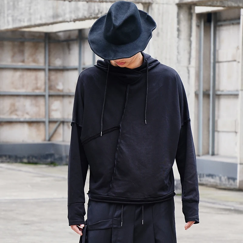 Men's spring and autumn new dark Japanese three-dimensional splicing design simple long sleeve hoodie personality
Men's spring and autumn new dark Japanese three-dimensional splicing design simple long sleeve hoodie personality