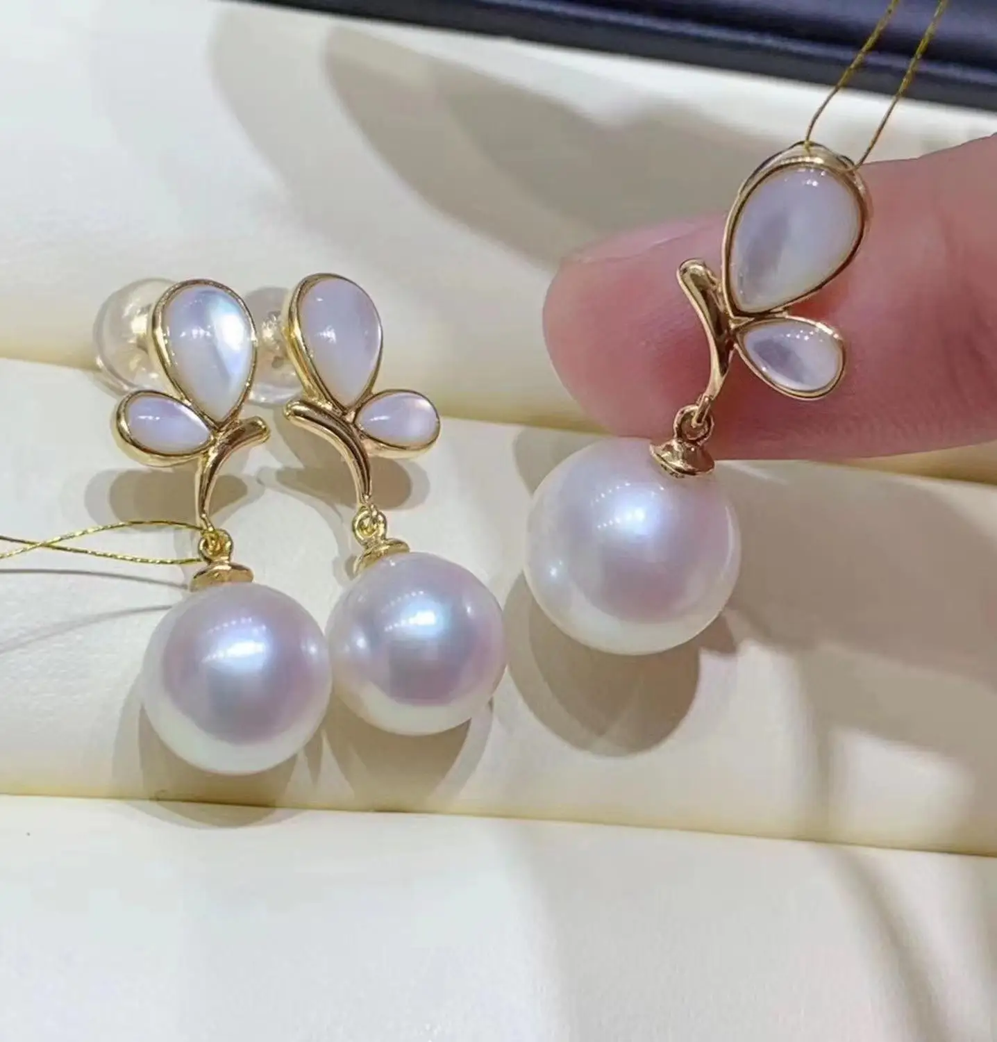 Butterfly 925 Sterling Silver Pendant Earrings Set Base Mounts Findings Jewelry Set Parts Fittings Accessories for Pearls
Butterfly 925 Sterling Silver Pendant Earrings Set Base Mounts Findings Jewelry Set Parts Fittings Accessories for Pearls