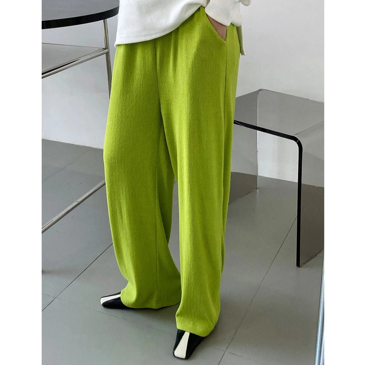 Green High Waist Texture Pleated Wide Leg Pants Women's Spring Thin Straight Mopping Pants Ribbed Trausers
Green High Waist Texture Pleated Wide Leg Pants Women's Spring Thin Straight Mopping Pants Ribbed Trausers