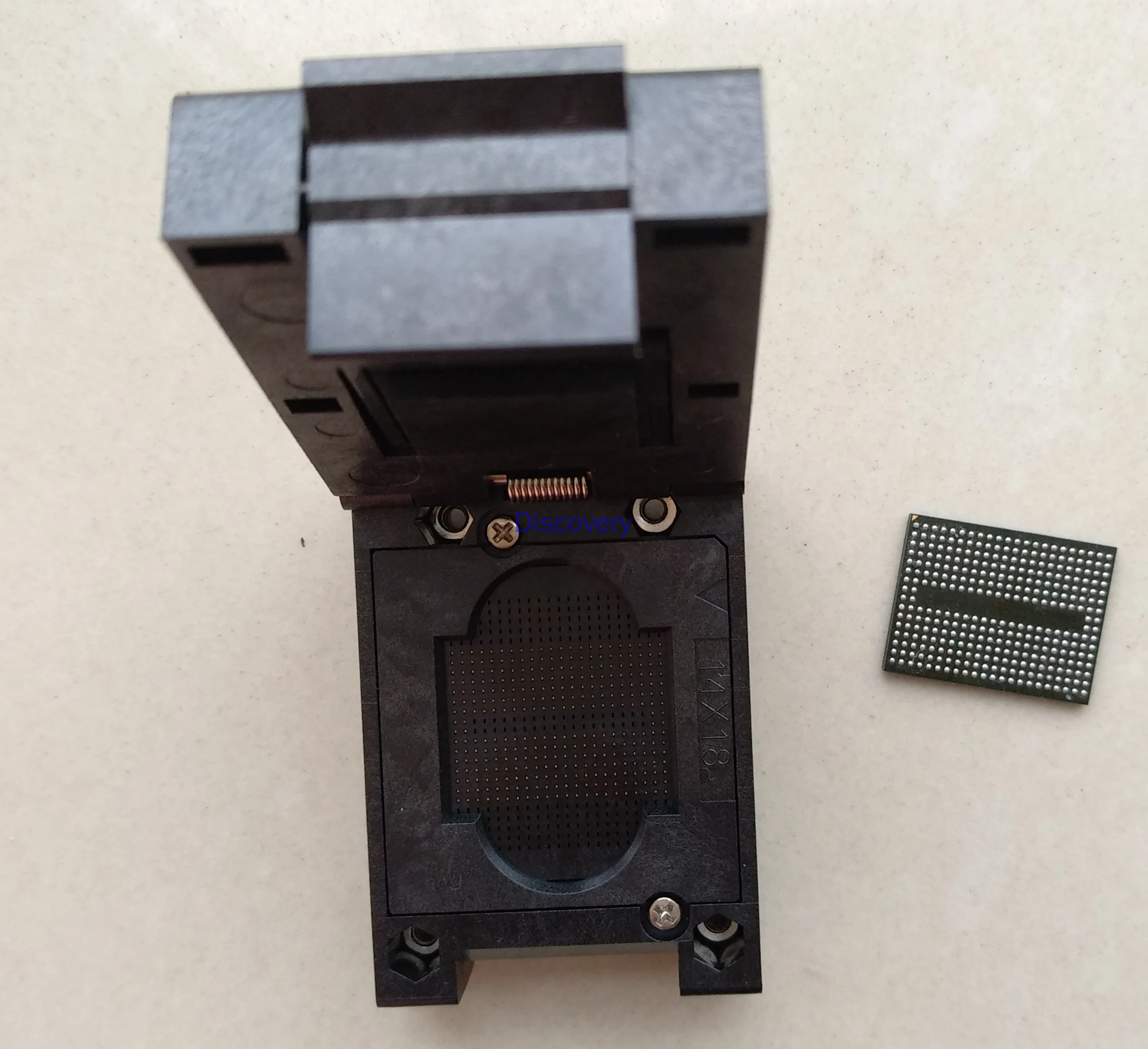 BGA316 Socket NAND Flash Memory Burn-in Socket Test Burning Socket Flash SSD High Frequency Test Socket
BGA316 Socket NAND Flash Memory Burn-in Socket Test Burning Socket Flash SSD High Frequency Test Socket