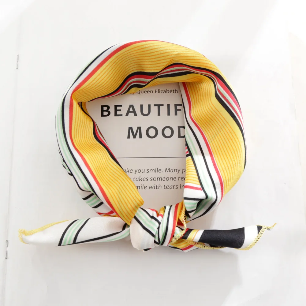 50*50cm Square Silk Feel Satin Scarf Elegant Women Head Skinny Retro Hair Tie Band Small Fashion Square Kerchief Neck Scarf
50*50cm Square Silk Feel Satin Scarf Elegant Women Head Skinny Retro Hair Tie Band Small Fashion Square Kerchief Neck Scarf