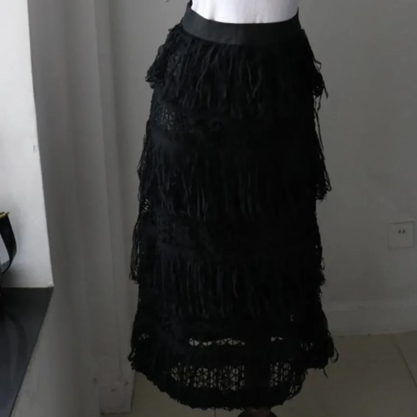 2022 summer vintage black tassel skirt women high waist package hip layered skirt
2022 summer vintage black tassel skirt women high waist package hip layered skirt