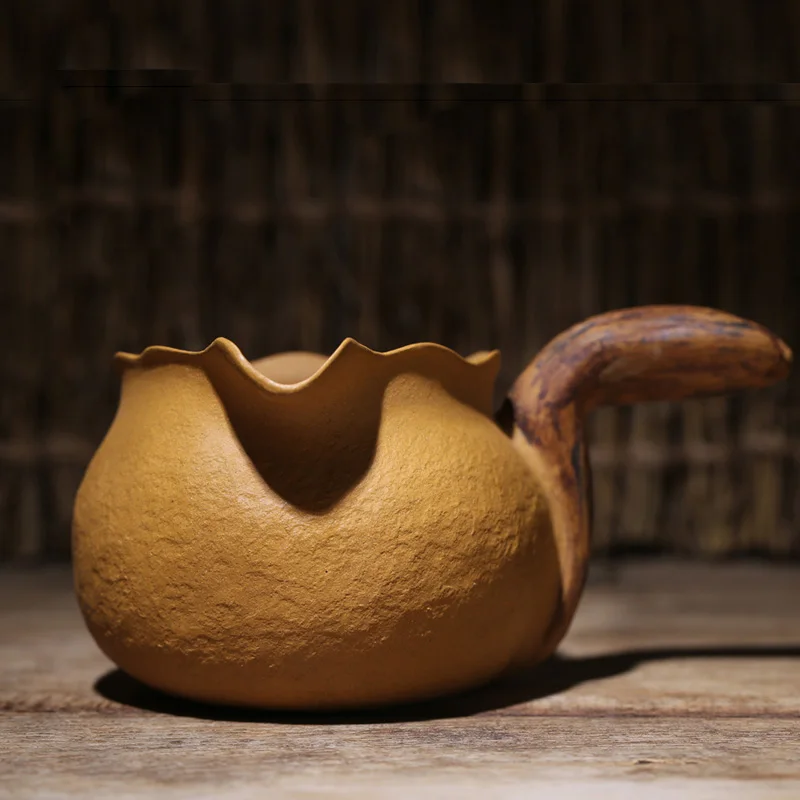 Zisha teapot tea art tea dispenser water uniform cup can be maintained with handle handmade fair cup tea tableware accessories
Zisha teapot tea art tea dispenser water uniform cup can be maintained with handle handmade fair cup tea tableware accessories