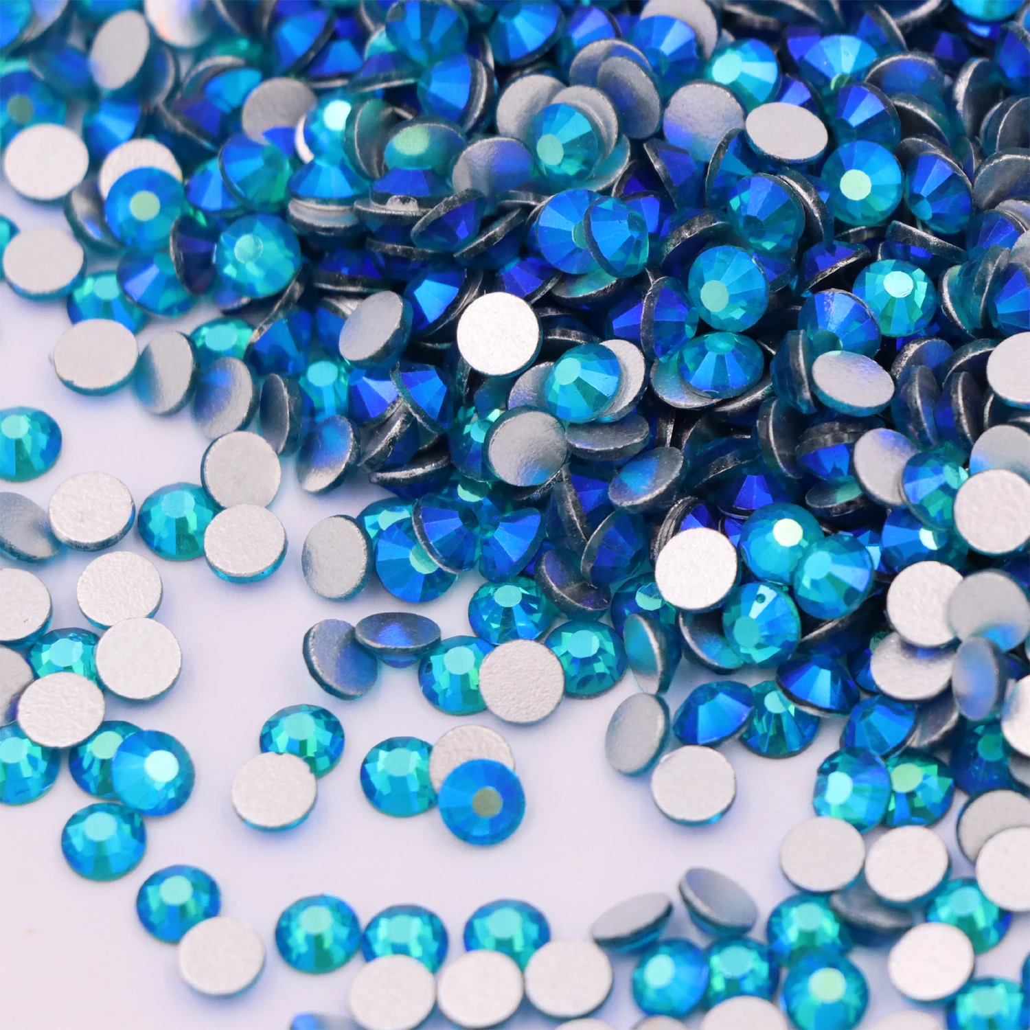 Malachite Blue / Dark Aquamarine AB Flat Back Non Hotfix Rhinestones Glue On Nail Art Stones Crystals Strass Decoration
Malachite Blue / Dark Aquamarine AB Flat Back Non Hotfix Rhinestones Glue On Nail Art Stones Crystals Strass Decoration