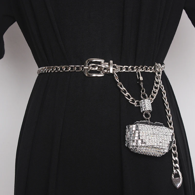 Women's Runway Fashion Metal Chain Diamonds Bag Cummerbunds Female Dress Corsets Waistband Belts Decoration Wide Belt TB766
Women's Runway Fashion Metal Chain Diamonds Bag Cummerbunds Female Dress Corsets Waistband Belts Decoration Wide Belt TB766