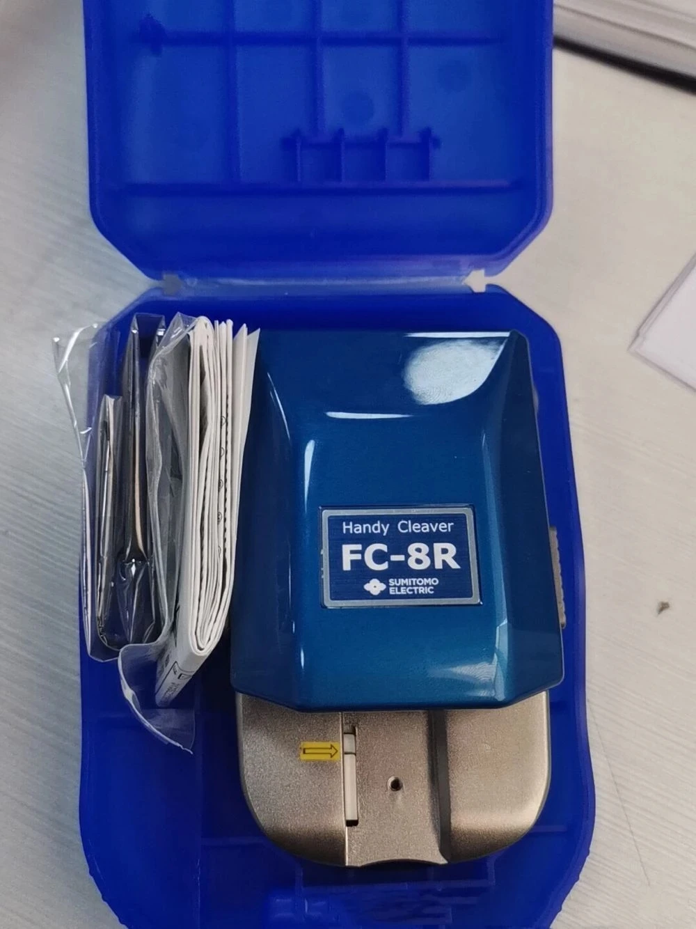 Original Japan High Precision Sumitomo Fiber Optic Cleaver FC-8R Precision Automatic Blade Rotation Fiber Optic Cutting Tool
Original Japan High Precision Sumitomo Fiber Optic Cleaver FC-8R Precision Automatic Blade Rotation Fiber Optic Cutting Tool