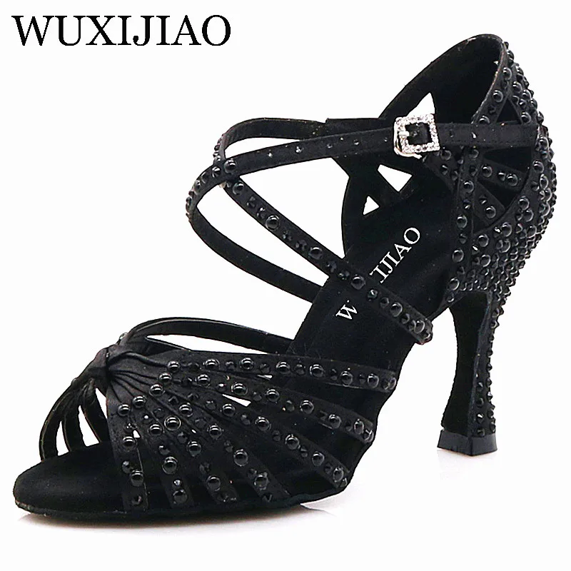 WUXIJIAO Pearl rhinestone Latin dance shoes indoor sports dance shoes comfortable soft bottom salsa many colors to choose
WUXIJIAO Pearl rhinestone Latin dance shoes indoor sports dance shoes comfortable soft bottom salsa many colors to choose