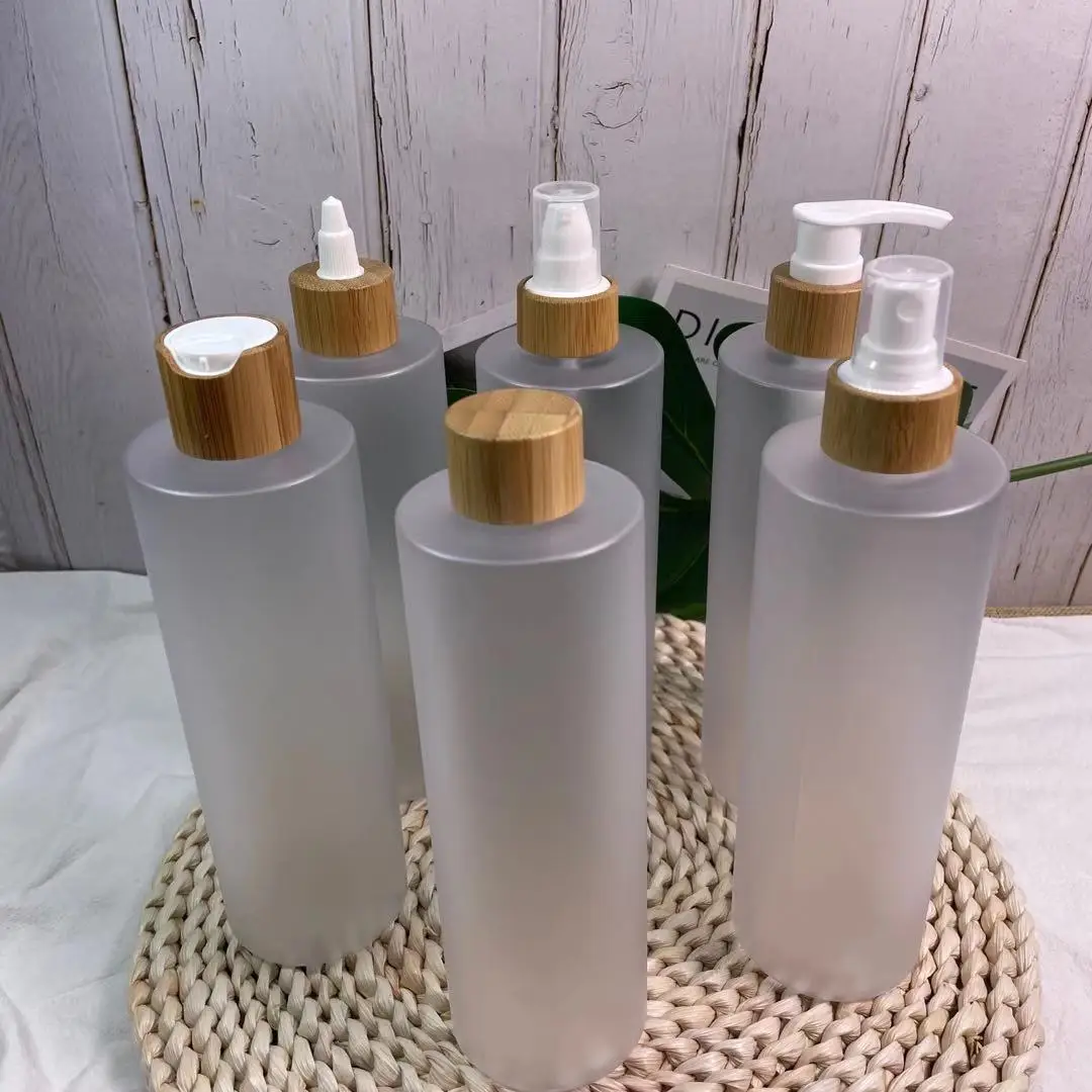 Empty Custom Logo 500ML Cosmetic Bottle With Bamboo Wood Lid Flat Shoulder Frosted Plastic Container Skin Care Packaging
Empty Custom Logo 500ML Cosmetic Bottle With Bamboo Wood Lid Flat Shoulder Frosted Plastic Container Skin Care Packaging