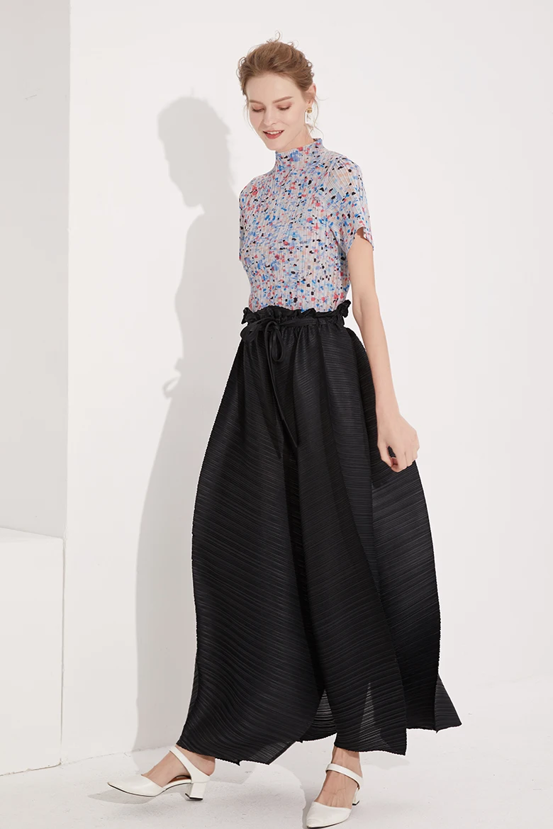 Summer Women Spring European and American Casual Loose Fold Broad Trousers Pants Female Wide Leg Patns leisure belt trouser
Summer Women Spring European and American Casual Loose Fold Broad Trousers Pants Female Wide Leg Patns leisure belt trouser