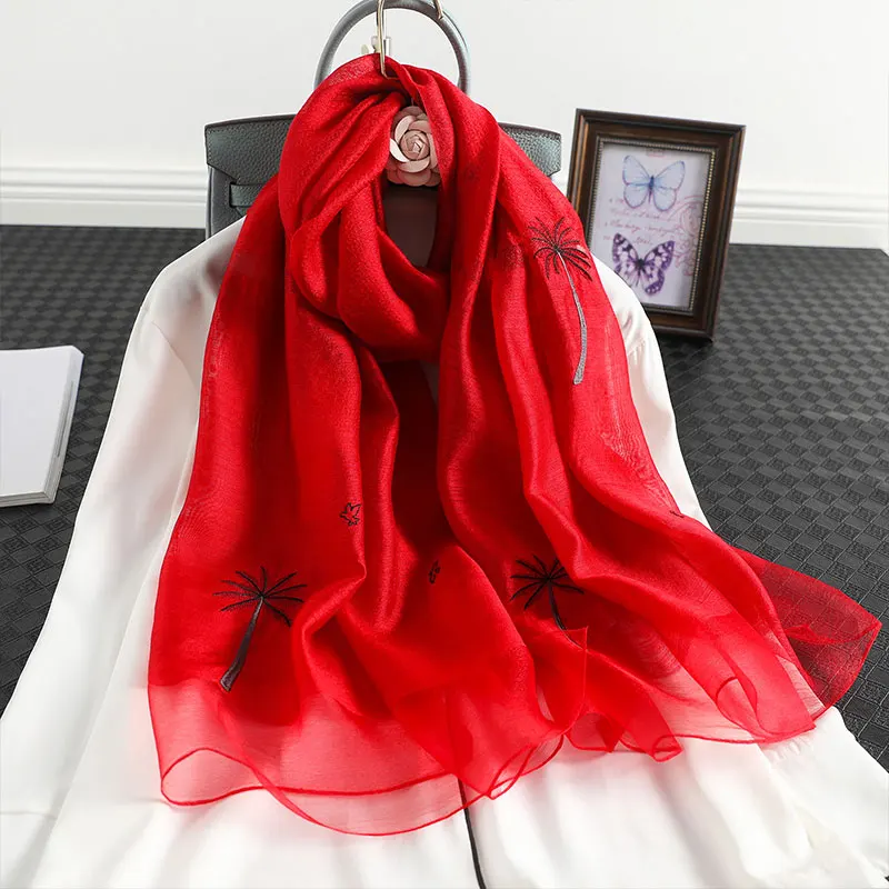2024 Floral Embroidery Real Silk Wool Scarf For Women New Winter Scarves Shawls Hijab Wraps Pashmina Bandana Foulard Wholesale
2024 Floral Embroidery Real Silk Wool Scarf For Women New Winter Scarves Shawls Hijab Wraps Pashmina Bandana Foulard Wholesale