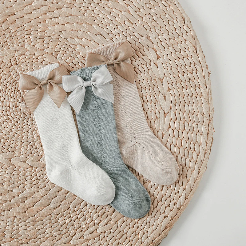 Cute Girls Knee High Socks Bow Cotton Breathable Soft Children Socks Hollow Out Non-slip Newborn Infant Long Socks Spanish Style
Cute Girls Knee High Socks Bow Cotton Breathable Soft Children Socks Hollow Out Non-slip Newborn Infant Long Socks Spanish Style