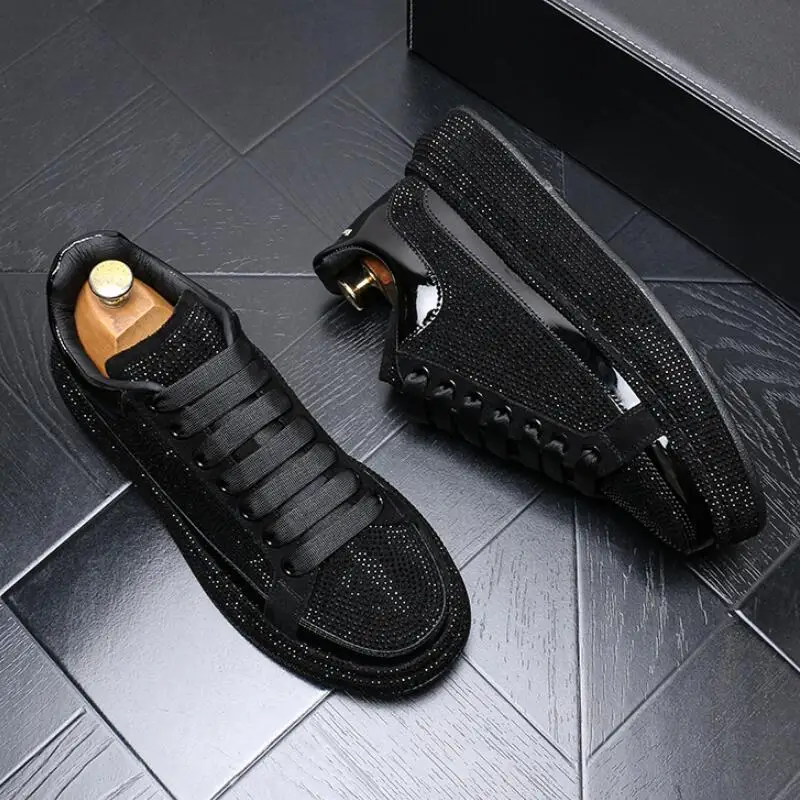2021 New Men's Luxury Designer Black Rhinestone Shoes Causal Flats Moccasins Male Thick Bottom Zapatos Hombre b36
2021 New Men's Luxury Designer Black Rhinestone Shoes Causal Flats Moccasins Male Thick Bottom Zapatos Hombre b36