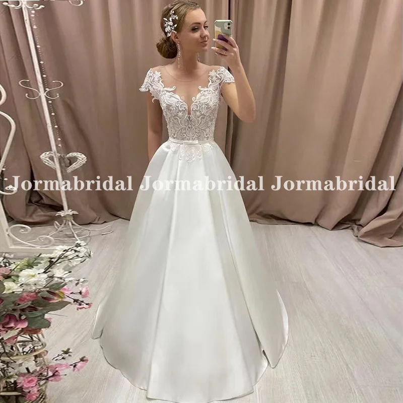 Vintage Cap Sleeve Wedding Dresses With Pocket Sheer Scoop Neckline Embroidery Applique Satin Skirt Bridal Gown Vestido de novia
Vintage Cap Sleeve Wedding Dresses With Pocket Sheer Scoop Neckline Embroidery Applique Satin Skirt Bridal Gown Vestido de novia