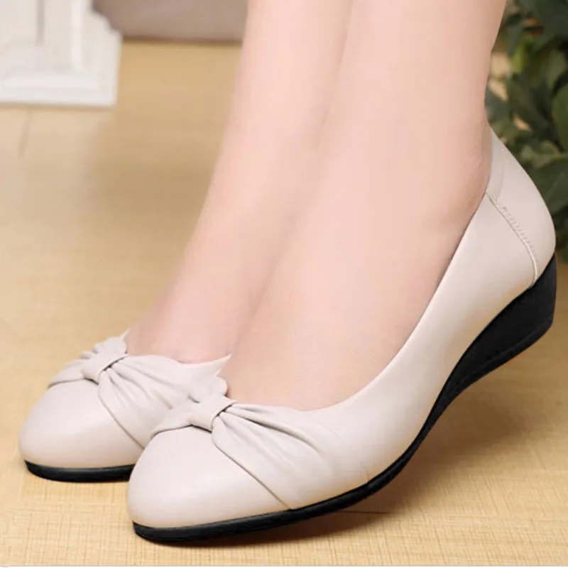 Autumn new Women High Heels Shoes Platform Wedges Female Pumps Women's Flock Soft bottom comfort Woman Wedding Shoes
Autumn new Women High Heels Shoes Platform Wedges Female Pumps Women's Flock Soft bottom comfort Woman Wedding Shoes
