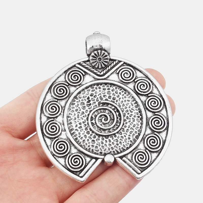 2PCS Metal Large Pendant Vintage Silver Color Carved Swirl Charms Pendants For Necklace Jewelry Making Accessories 70*80mm
2PCS Metal Large Pendant Vintage Silver Color Carved Swirl Charms Pendants For Necklace Jewelry Making Accessories 70*80mm