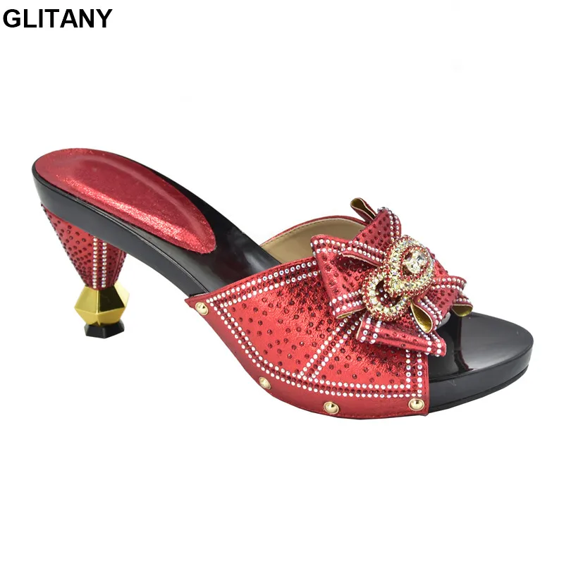 Luxery Shoes Women Italian Women Lady Pumps Rhinestone 2021 Women Shoes Ladies Shoes and Sandals Wedding Shoes for Women Bride
Luxery Shoes Women Italian Women Lady Pumps Rhinestone 2021 Women Shoes Ladies Shoes and Sandals Wedding Shoes for Women Bride