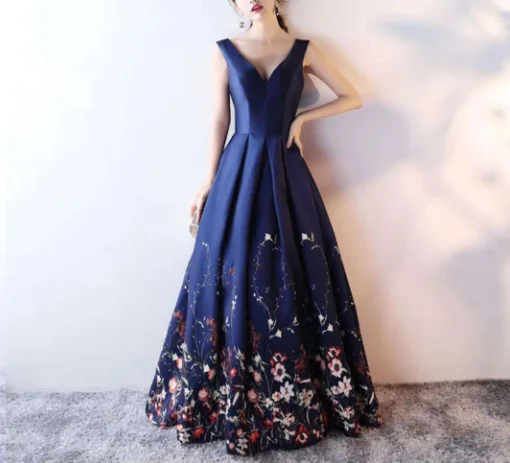 Elegant Red Royal Long Bridesmaid A-line Dresses Wedding Party Dress Women Fashion Slash neck sleeveless dress
Elegant Red Royal Long Bridesmaid A-line Dresses Wedding Party Dress Women Fashion Slash neck sleeveless dress
