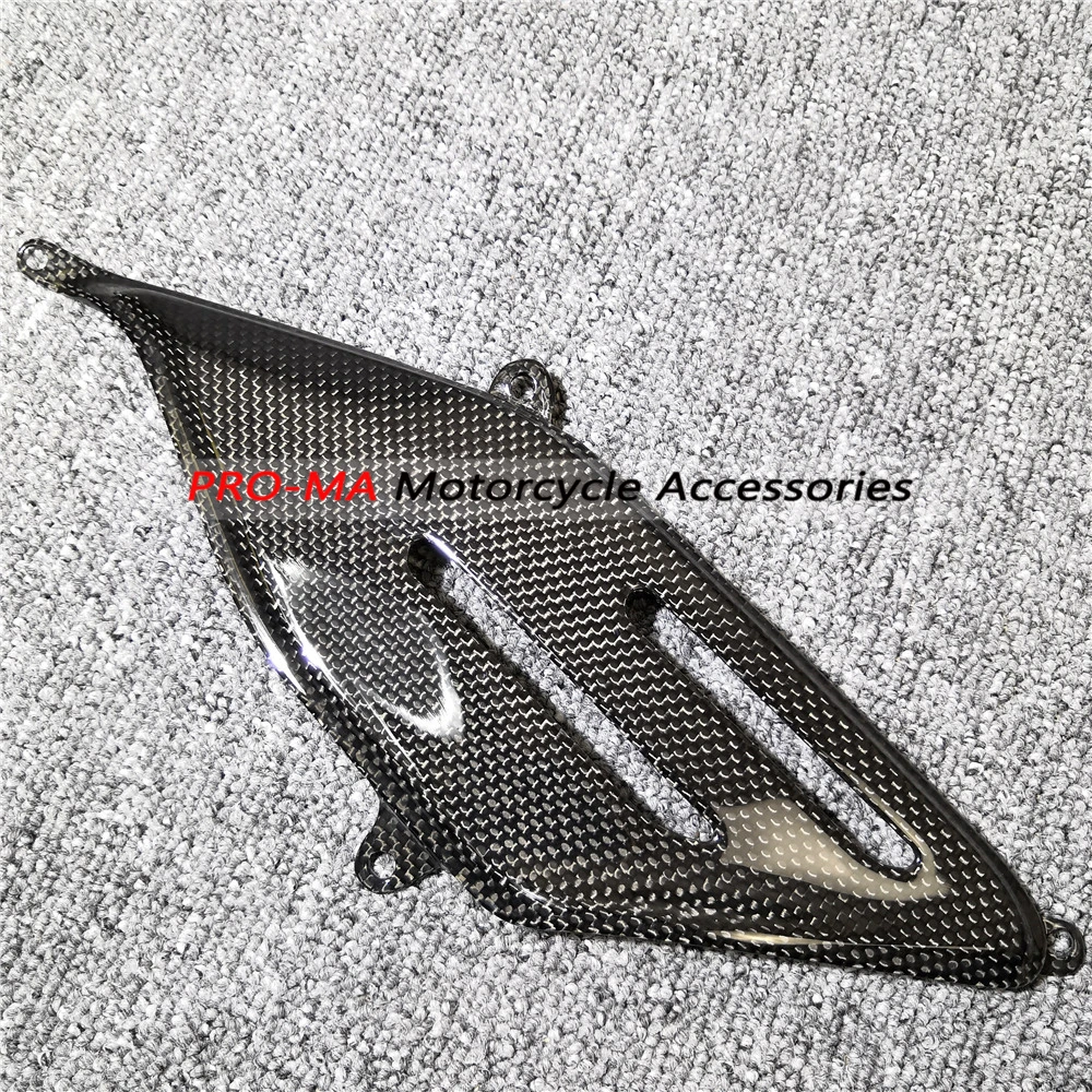 Motorcycle Side Panel in carbon fiber For Ducati Superbike Panigale V4 V4S 2018-2019 Plain glossy weave
Motorcycle Side Panel in carbon fiber For Ducati Superbike Panigale V4 V4S 2018-2019 Plain glossy weave