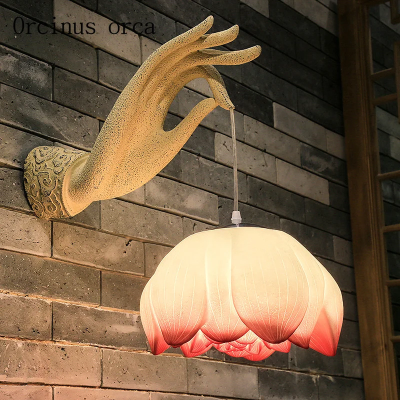 The modern new Chinese Zen lotus wall lamp dining bedroom bedside wall lamp Art Corridor Hotel free shipping
The modern new Chinese Zen lotus wall lamp dining bedroom bedside wall lamp Art Corridor Hotel free shipping