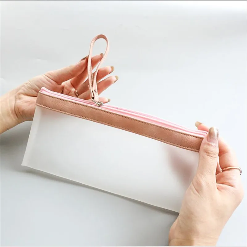 1Pcs/Lot Korean Stationery Large Capacity Simple Document Bag Translucent Frosted Pencil Bag For Girl
1Pcs/Lot Korean Stationery Large Capacity Simple Document Bag Translucent Frosted Pencil Bag For Girl