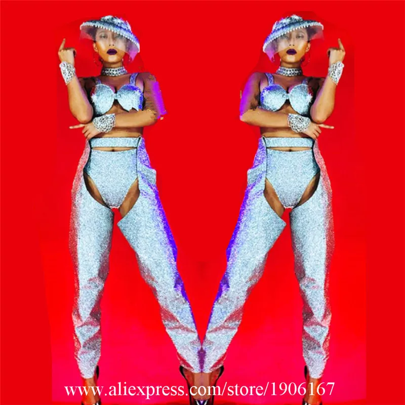 Nightclub GOGO Female Models Silver Super Shiny diamon Costumes With Hat Dance Team S Catwalk Show Event Party Clothes
Nightclub GOGO Female Models Silver Super Shiny diamon Costumes With Hat Dance Team S Catwalk Show Event Party Clothes