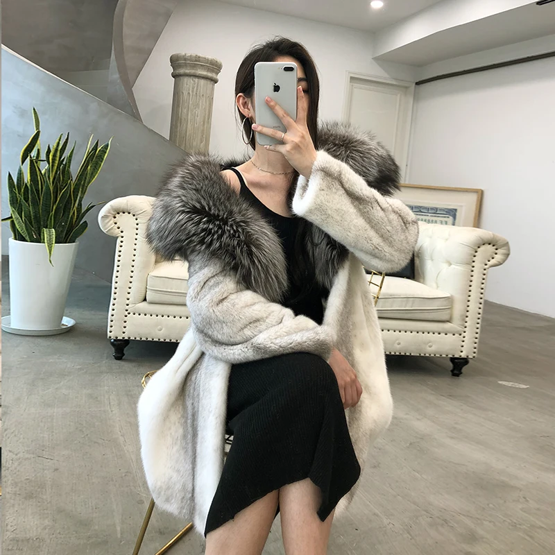Mink Fur Women Long Coat with Fox Fur Hood Winter Thick Slim Warm Female whole Mink Fur Jacket
Mink Fur Women Long Coat with Fox Fur Hood Winter Thick Slim Warm Female whole Mink Fur Jacket