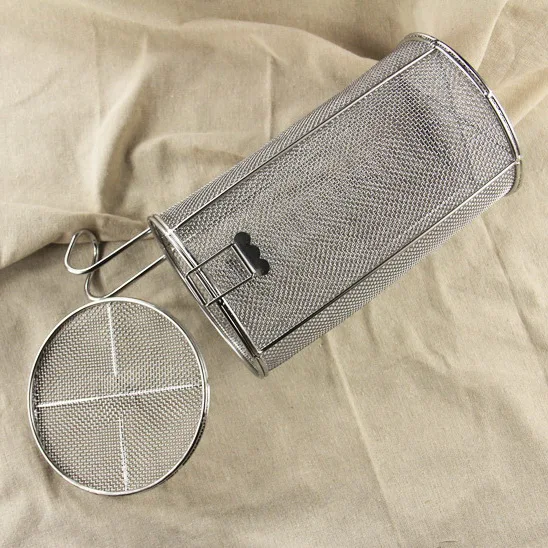 Stainless steel soup basket mesh filter basket cooking tools metal colanders and strainers
Stainless steel soup basket mesh filter basket cooking tools metal colanders and strainers