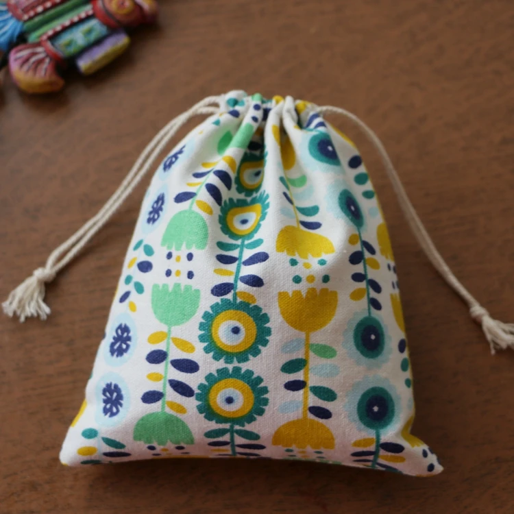 High Quality Fashion Linen Cotton Bag Pouch 50pcs/Lot 14x16cm Drawable Fabric Gift Bags For Jewelry Packaging Can Custom
High Quality Fashion Linen Cotton Bag Pouch 50pcs/Lot 14x16cm Drawable Fabric Gift Bags For Jewelry Packaging Can Custom