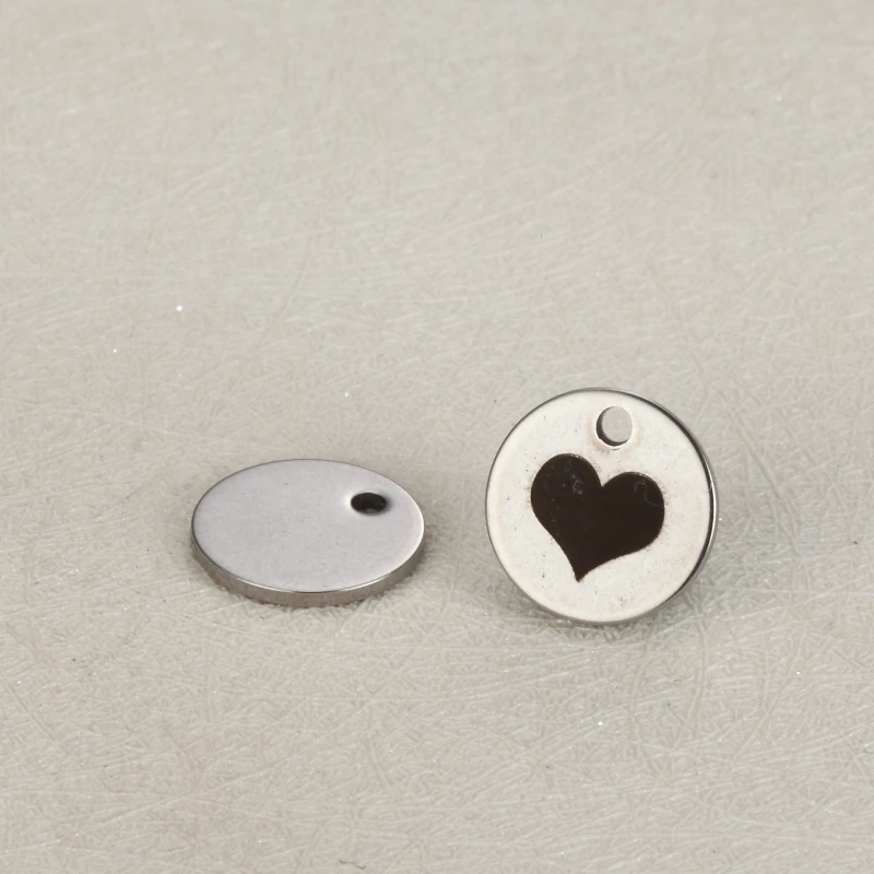 20pcs 10mm Stainless steel DIY accessories handmade jewelry Carving Heart charm for jewelry making
20pcs 10mm Stainless steel DIY accessories handmade jewelry Carving Heart charm for jewelry making