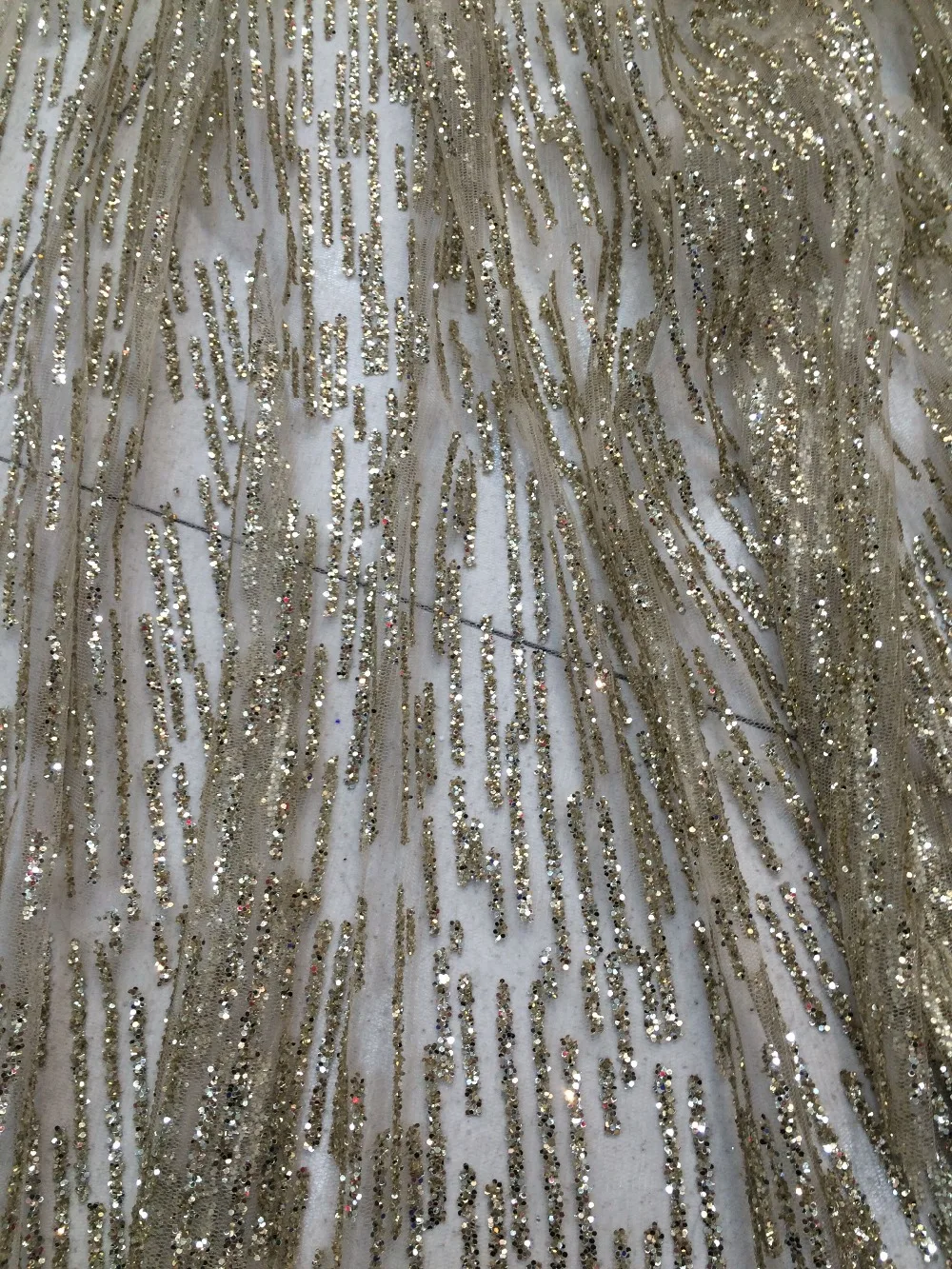 J-31711 with glitter African Tulle Lace Fabric Nigerian French Lace Fabric High Quality
J-31711 with glitter African Tulle Lace Fabric Nigerian French Lace Fabric High Quality