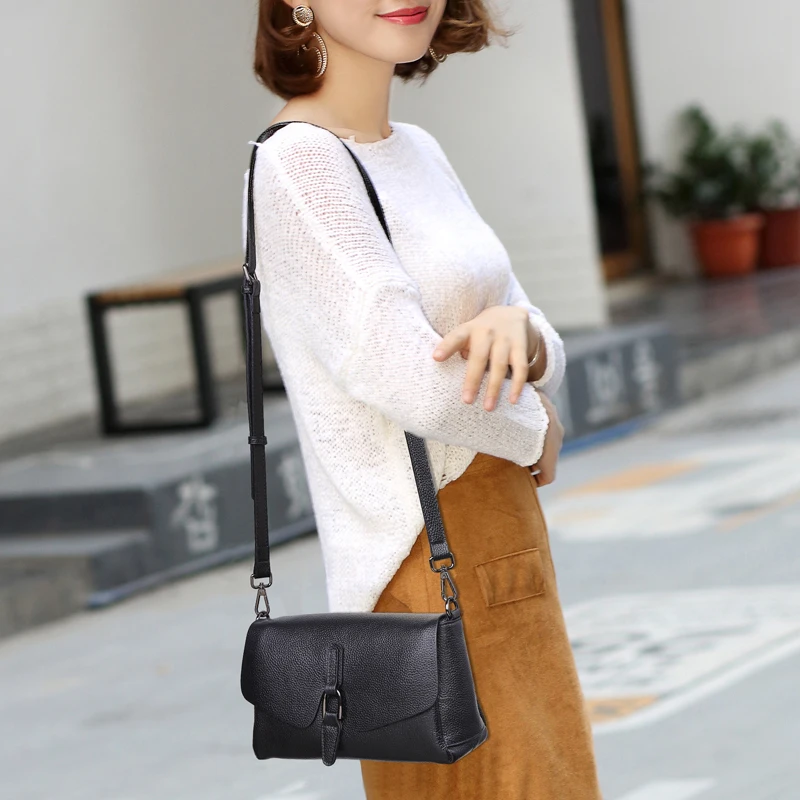 Genuine Leather Crossbody Bags for women Luxury Handbag Fashion Ladies Shopping Totes Messenger Shoulder Bag Female Party Purse
Genuine Leather Crossbody Bags for women Luxury Handbag Fashion Ladies Shopping Totes Messenger Shoulder Bag Female Party Purse