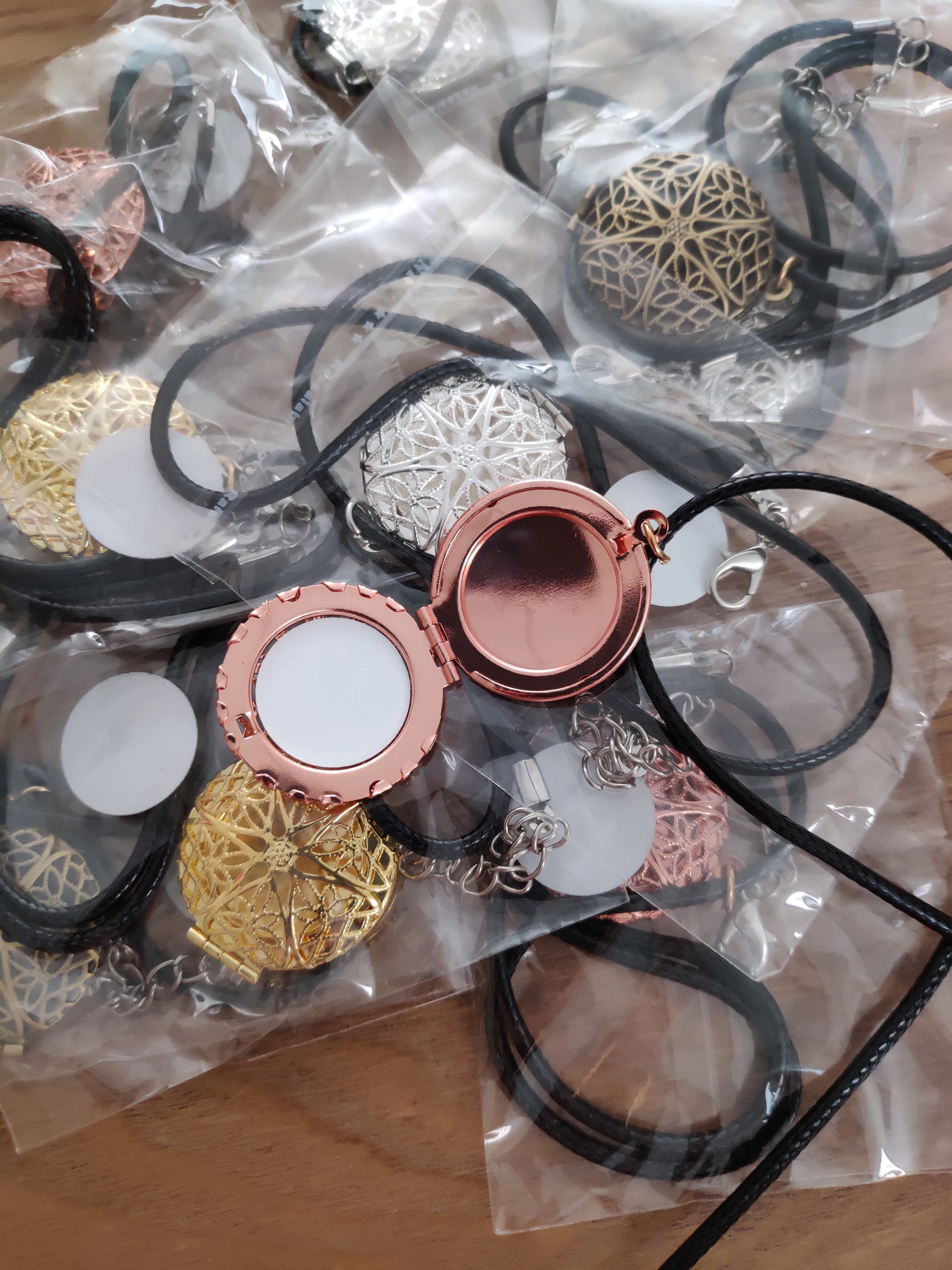 10 шт./лот, пустое металлическое ожерелье, кулон для сублимационной печати чернил, термопресс, сделай сам, подарки, печать
10 шт./лот, пустое металлическое ожерелье, кулон для сублимационной печати чернил, термопресс, сделай сам, подарки, печать