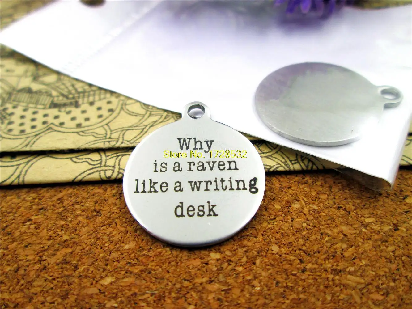 20pcs--20mm stainless steel circle round " is a reven like a writing desk"one side DIY Charms Pendants
20pcs--20mm stainless steel circle round " is a reven like a writing desk"one side DIY Charms Pendants