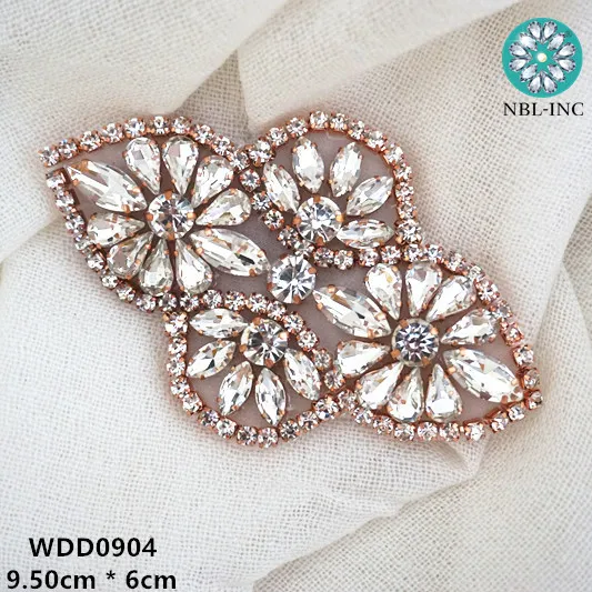 (30PCS )Wholesale beaded crystal rhinestone applique patch iron on for wedding dress WDD0904
(30PCS )Wholesale beaded crystal rhinestone applique patch iron on for wedding dress WDD0904