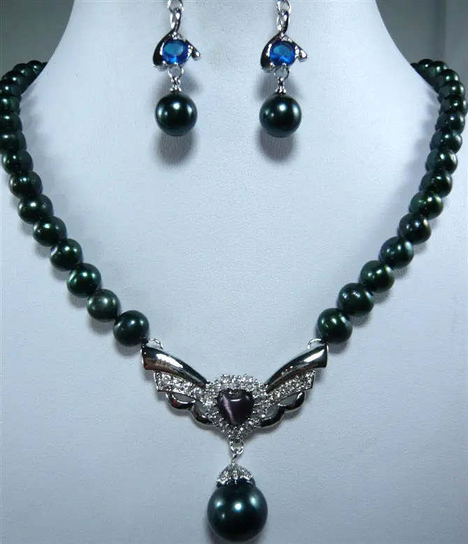 New Design Black Pearl Necklace &Shell Pendant Earring Set AAA style Fine Noble real Natural free shipping
New Design Black Pearl Necklace &Shell Pendant Earring Set AAA style Fine Noble real Natural free shipping